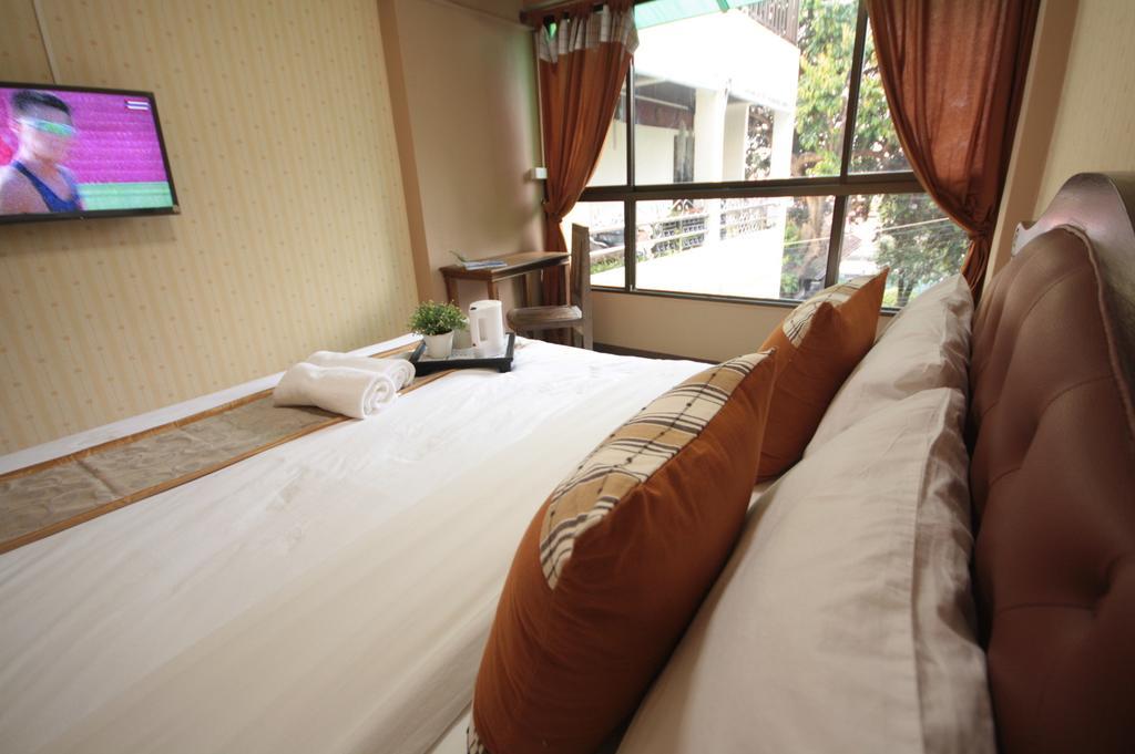 Thana Hotel Chiang Mai Room photo