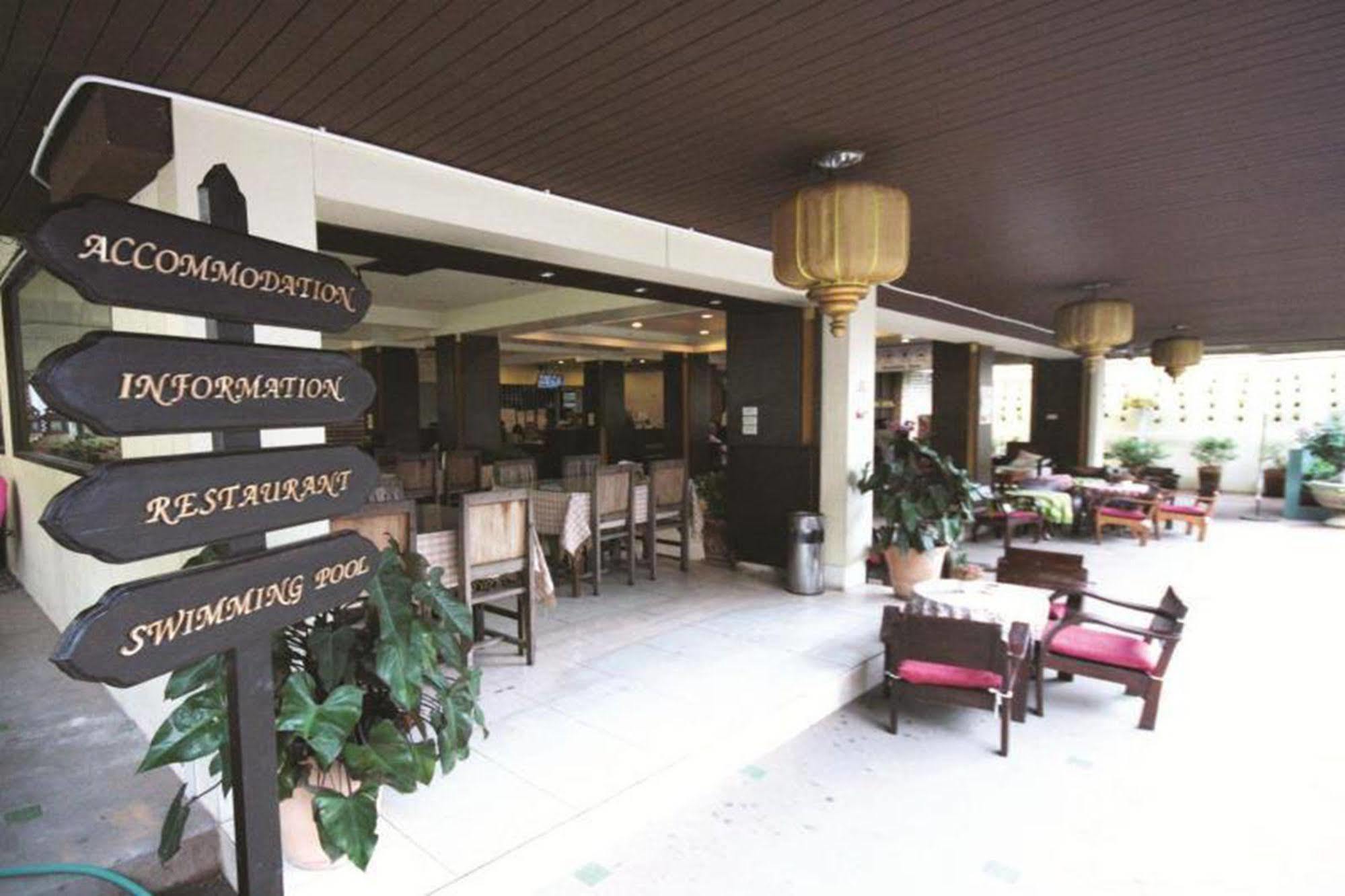 Thana Hotel Chiang Mai Exterior photo