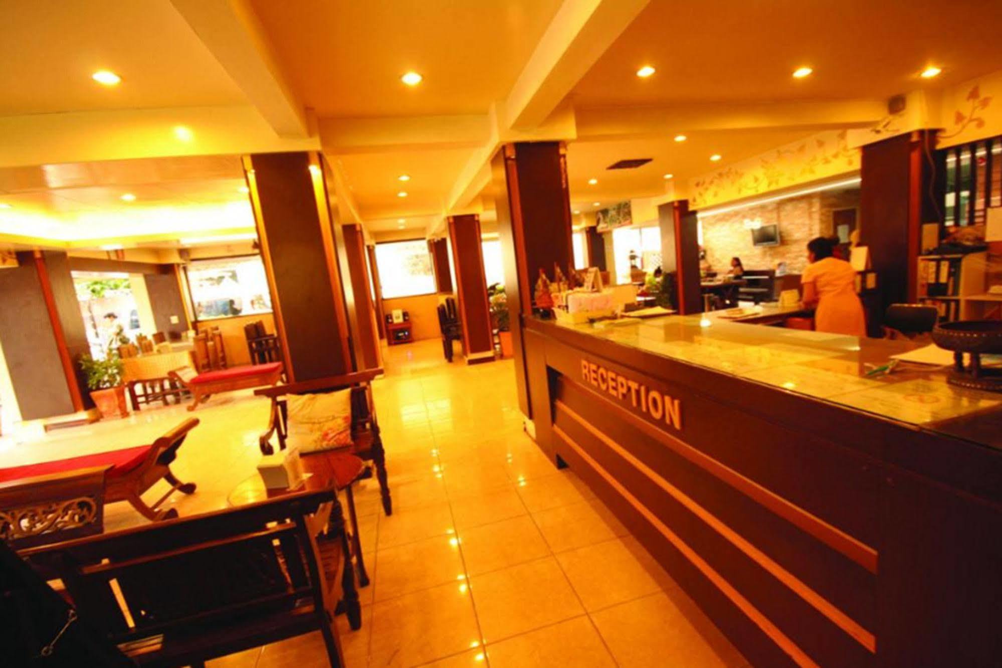Thana Hotel Chiang Mai Exterior photo