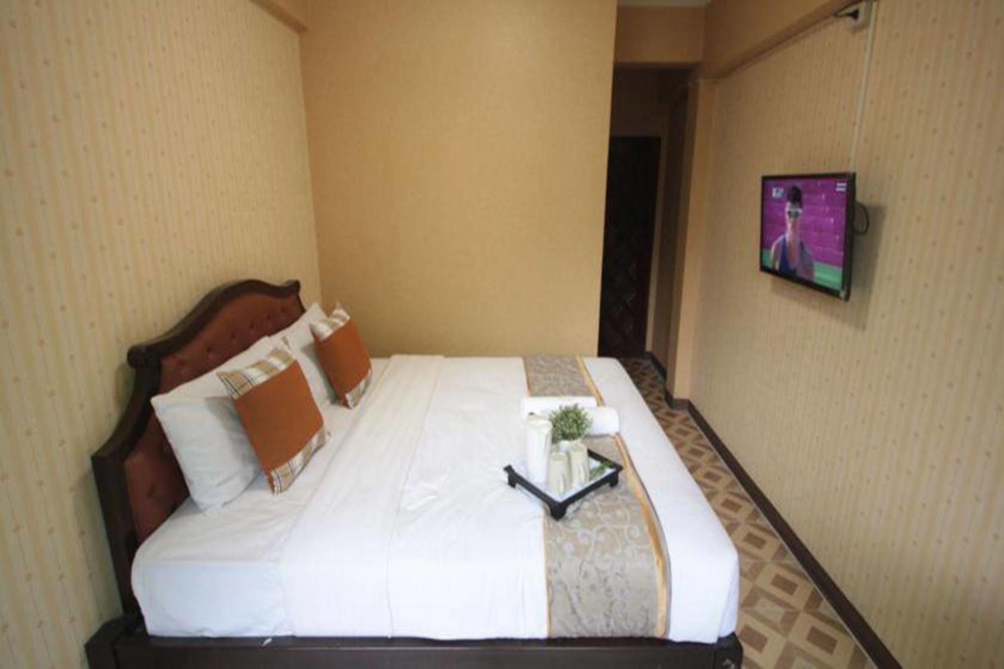 Thana Hotel Chiang Mai Exterior photo