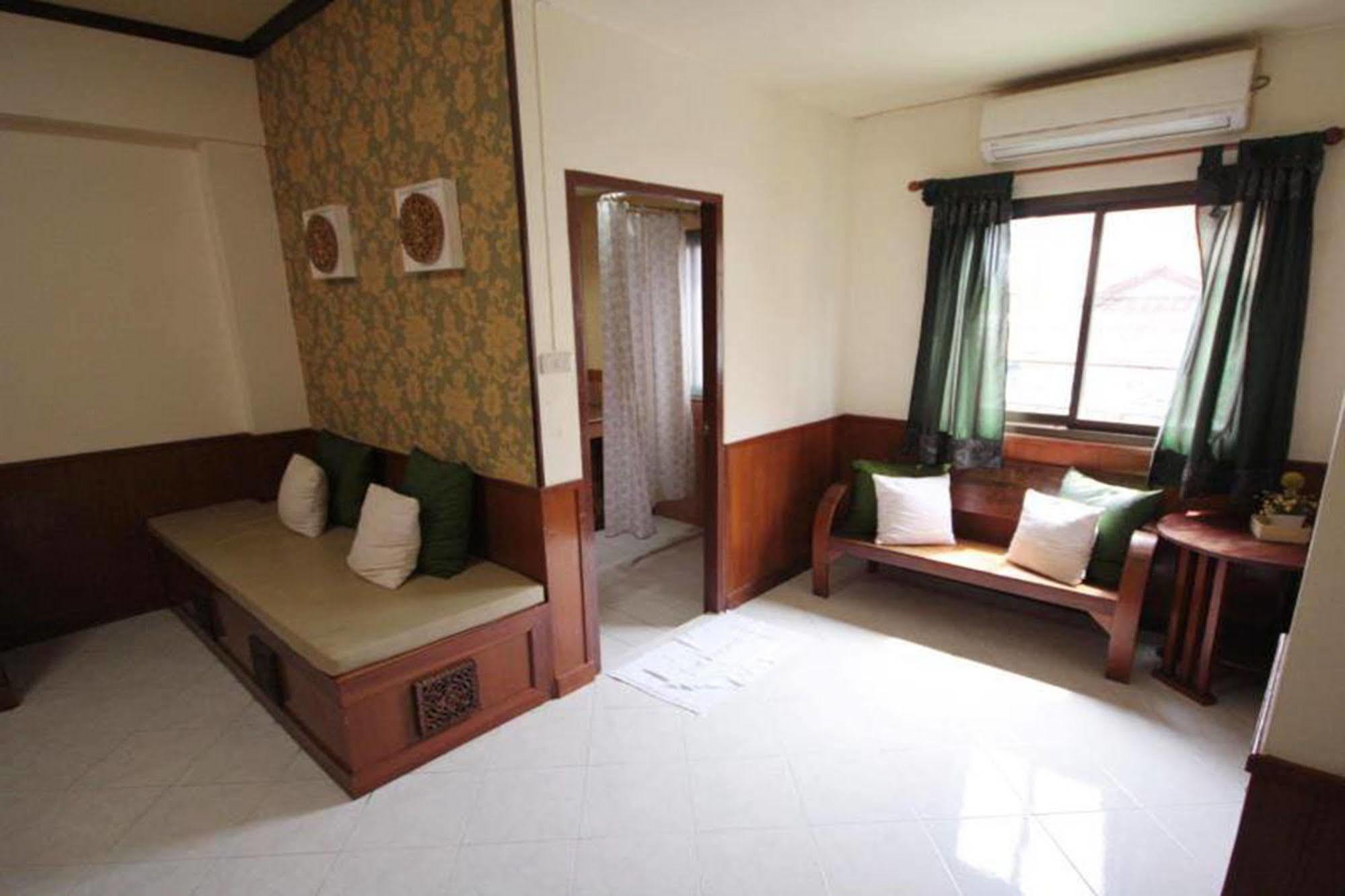 Thana Hotel Chiang Mai Exterior photo