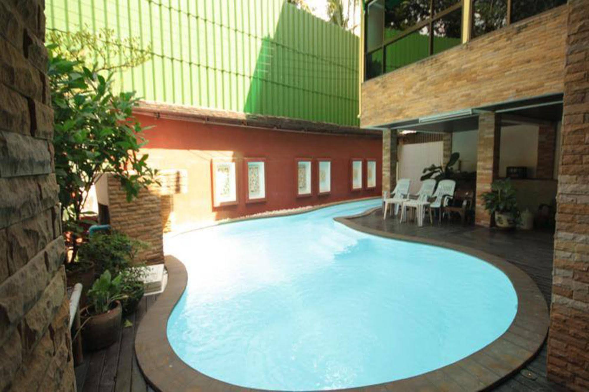 Thana Hotel Chiang Mai Exterior photo