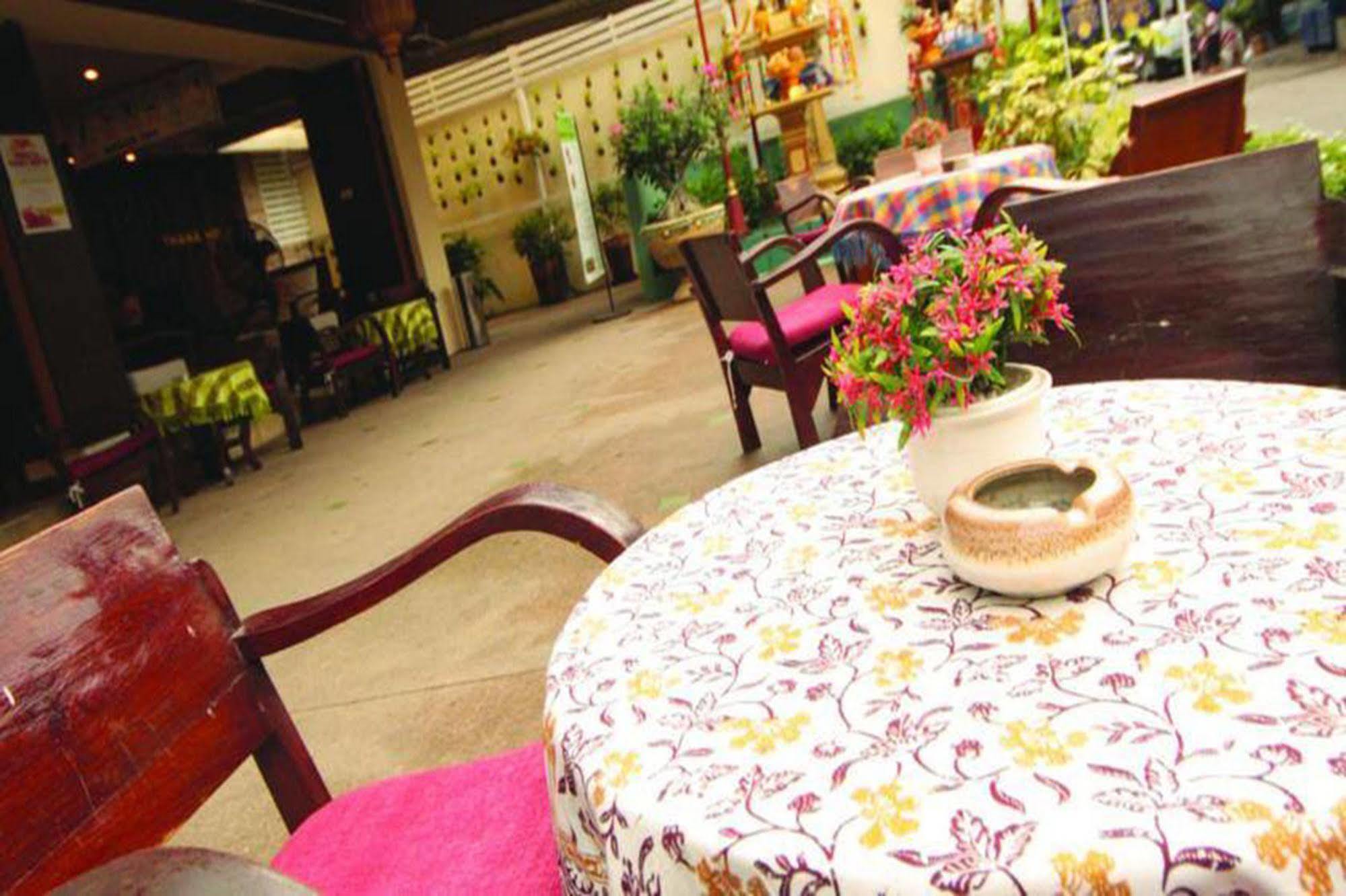 Thana Hotel Chiang Mai Exterior photo