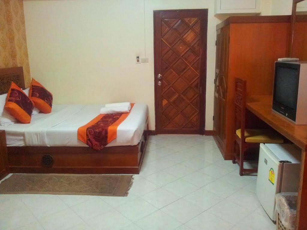 Thana Hotel Chiang Mai Exterior photo