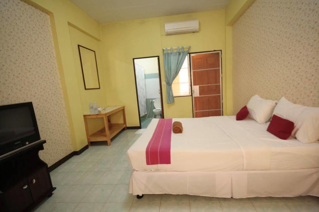 Thana Hotel Chiang Mai Exterior photo